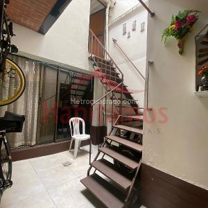 Casa de 5 alcobas en venta en Simon Bolivar, Medellín, 226 m² · foto 12 de 20