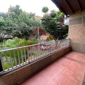 Casa de 5 alcobas en venta en Simon Bolivar, Medellín, 226 m² · foto 18 de 20