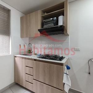 Apartaestudio en arriendo en Bombona 1, Medellín, 62 m² · foto 5 de 11