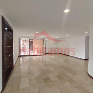 Apartamento de 4 alcobas en arriendo en El Poblado, Medellín, 200 m² · foto 2 de 20