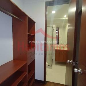Apartamento de 4 alcobas en arriendo en El Poblado, Medellín, 200 m² · foto 13 de 20