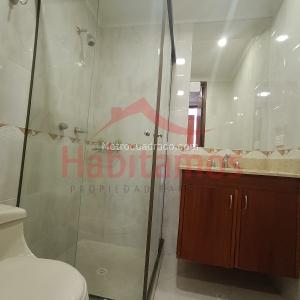 Apartamento de 4 alcobas en arriendo en El Poblado, Medellín, 200 m² · foto 14 de 20