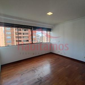Apartamento de 4 alcobas en arriendo en El Poblado, Medellín, 200 m² · foto 18 de 20