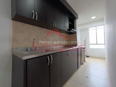 Apartamento en venta en La America, Medellín · foto 2 de 13