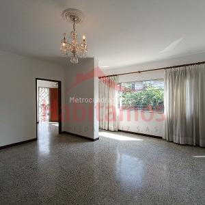 Apartamento de 4 alcobas en arriendo en San Joaquin, Medellín, 200 m² · foto 3 de 20