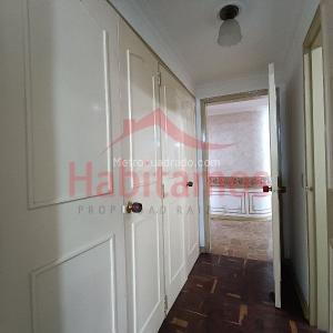 Apartamento de 4 alcobas en arriendo en Villa Nueva, Medellín, 236 m² · foto 16 de 20