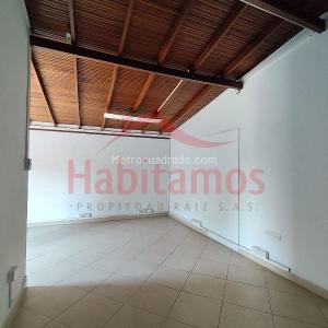 Casa de 4 alcobas en arriendo en Suramericana, Medellín, 200 m² · foto 2 de 20