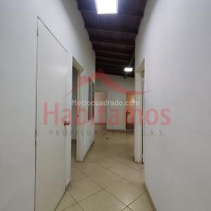 Casa de 4 alcobas en arriendo en Suramericana, Medellín, 200 m² · foto 7 de 20