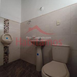 Casa de 4 alcobas en arriendo en Suramericana, Medellín, 200 m² · foto 8 de 20