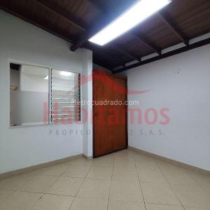 Casa de 4 alcobas en arriendo en Suramericana, Medellín, 200 m² · foto 15 de 20