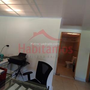 Casa de 5 alcobas en arriendo en Vereda Chachafruto, Rionegro, 750 m² · foto 4 de 13