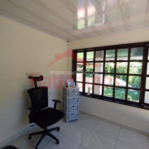 Casa de 5 alcobas en arriendo en Vereda Chachafruto, Rionegro, 750 m² · foto 7 de 13