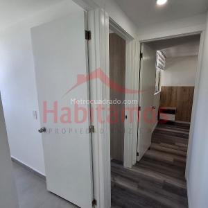 Apartamento de 3 alcobas en venta en Cuatro Esquinas, Rionegro, 55 m² · foto 11 de 18