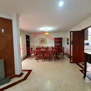 Apartamento de 3 alcobas en venta en San Lucas, Medellín, 203 m² · foto 5 de 20