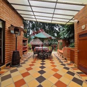 Apartamento de 3 alcobas en venta en San Lucas, Medellín, 203 m² · foto 18 de 20
