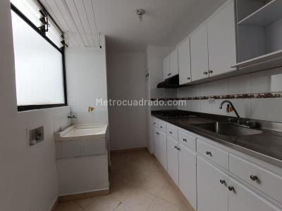 Apartamento en venta en Calasanz, Medellín · foto 9 de 14