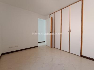Apartamento en venta en Calasanz, Medellín · foto 10 de 14