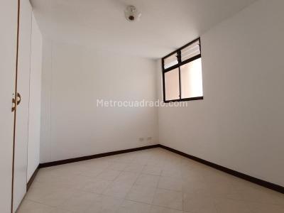 Apartamento en venta en Calasanz, Medellín · foto 11 de 14