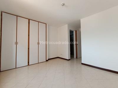 Apartamento en venta en Calasanz, Medellín · foto 12 de 14