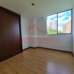 Apartamento en venta en El Poblado, Medellín · foto 12 de 18