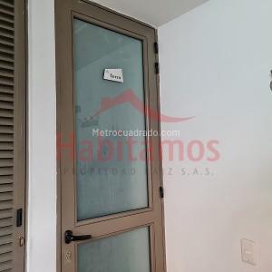 Apartamento en venta en El Poblado, Medellín · foto 18 de 18