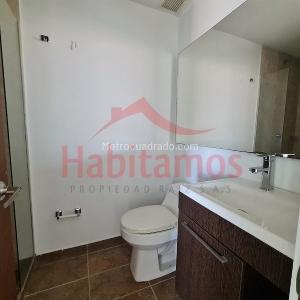Apartamento en venta en El Poblado, Medellín · foto 8 de 18