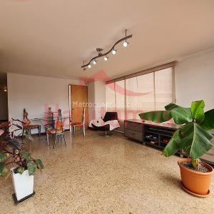 Apartamento de 4 alcobas en venta en El Poblado, Medellín, 229 m² · foto 3 de 20
