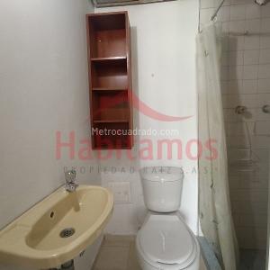 Apartamento de 3 alcobas en arriendo en El Poblado, Medellín, 143 m² · foto 11 de 20