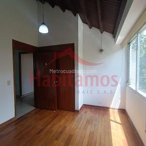 Apartamento de 3 alcobas en arriendo en El Poblado, Medellín, 143 m² · foto 17 de 20