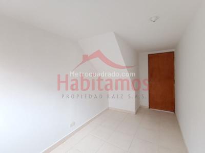 Apartamento en venta en Robledo, Medellín · foto 6 de 13