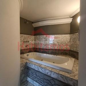 Apartamento de 2 alcobas en arriendo en San Joaquin, Medellín, 78 m² · foto 16 de 17