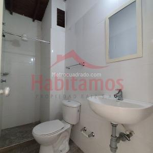 Apartamento de 3 alcobas en arriendo en Los Pinos, Medellín, 100 m² · foto 10 de 19