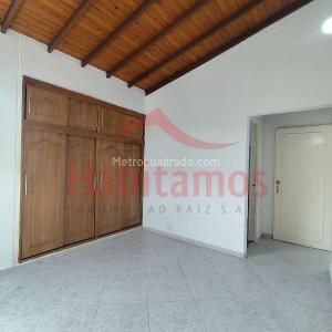 Apartamento de 3 alcobas en arriendo en Los Pinos, Medellín, 100 m² · foto 12 de 19