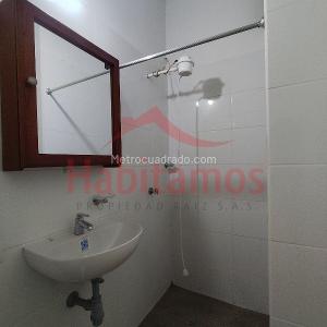 Apartamento de 3 alcobas en arriendo en Los Pinos, Medellín, 100 m² · foto 14 de 19