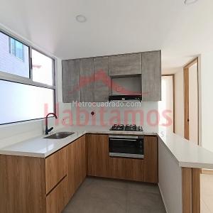 Apartamento de 2 alcobas en arriendo en El Poblado, Medellín, 69 m² · foto 2 de 17