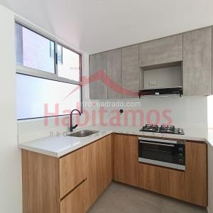 Apartamento de 2 alcobas en arriendo en El Poblado, Medellín, 69 m² · foto 3 de 17