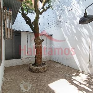 Casa de 5 alcobas en arriendo en Rosales, Medellín, 320 m² · foto 17 de 20