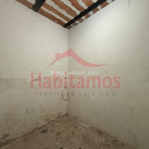 Casa de 3 alcobas en venta en Villa Hermosa, Medellín, 182 m² · foto 2 de 9