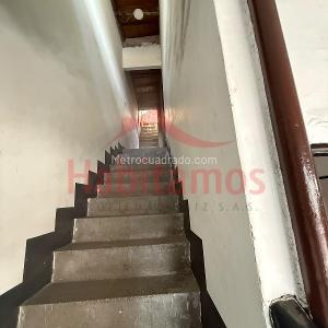Casa de 3 alcobas en venta en Villa Hermosa, Medellín, 182 m² · foto 4 de 9