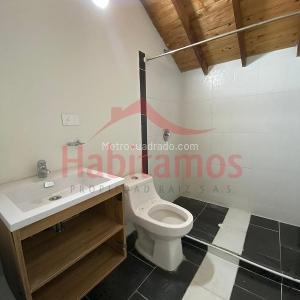 Casa de 5 alcobas en venta en El Velodromo, Medellín, 137 m² · foto 14 de 20