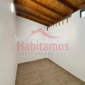 Casa de 5 alcobas en venta en El Velodromo, Medellín, 137 m² · foto 17 de 20