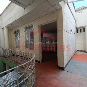 Apartaestudio en arriendo en Villa Nueva, Medellín, 60 m² · foto 2 de 9