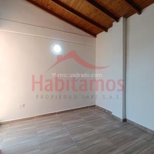 Apartamento de 3 alcobas en arriendo en Campo Alegre, Medellín, 105 m² · foto 14 de 19