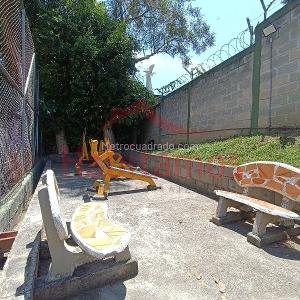 Apartamento de 3 alcobas en arriendo en Campo Alegre, Medellín, 105 m² · foto 19 de 19