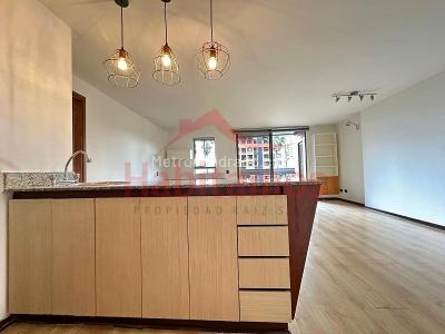 Apartaestudio en arriendo en El Tesoro, Medellín, 70 m² · foto 2 de 14