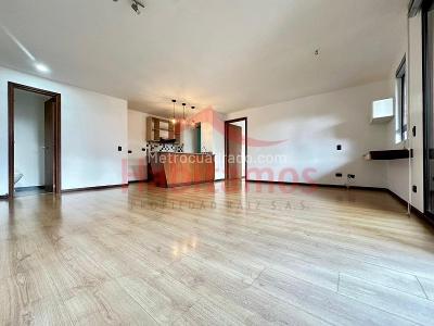 Apartaestudio en arriendo en El Tesoro, Medellín, 70 m² · foto 5 de 14