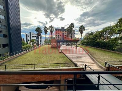 Apartaestudio en arriendo en El Tesoro, Medellín, 70 m² · foto 8 de 14