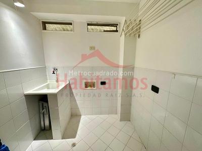 Apartaestudio en arriendo en El Tesoro, Medellín, 70 m² · foto 9 de 14