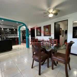 Apartamento en venta en Florida Nueva, Medellín · foto 2 de 16