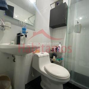 Apartamento en venta en Florida Nueva, Medellín · foto 8 de 16
